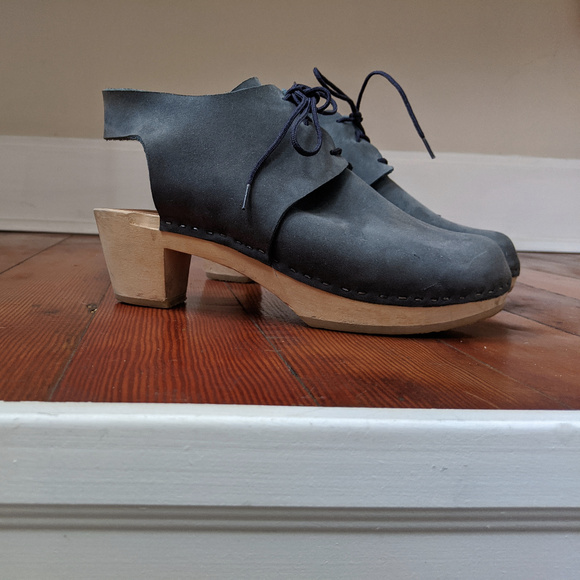 Bryr Shoes - Bryr Lace-Up Clogs (35)